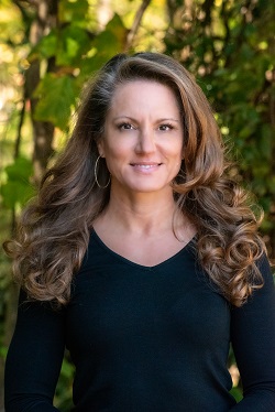 Suzanne Turner