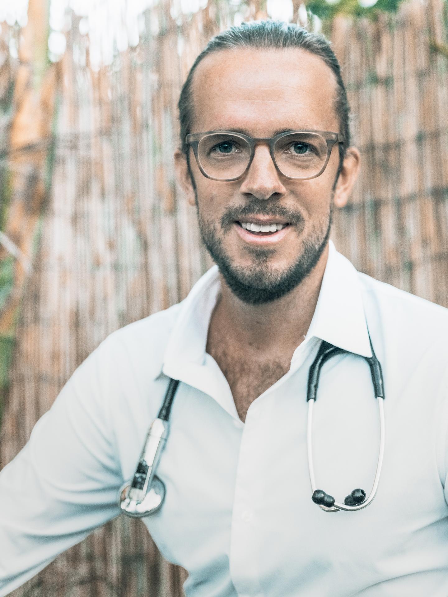 MAKENA HEALTH - JOSH STARBUCK, MD, IFMCP